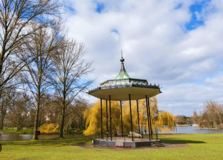 Victorian Beauty With Private Toilet And Shower Near Tube Station London Eksteriør billede