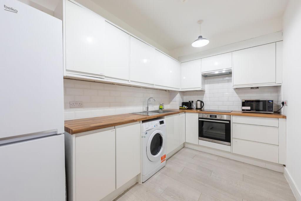 Victorian Beauty With Private Toilet And Shower Near Tube Station London Eksteriør billede
